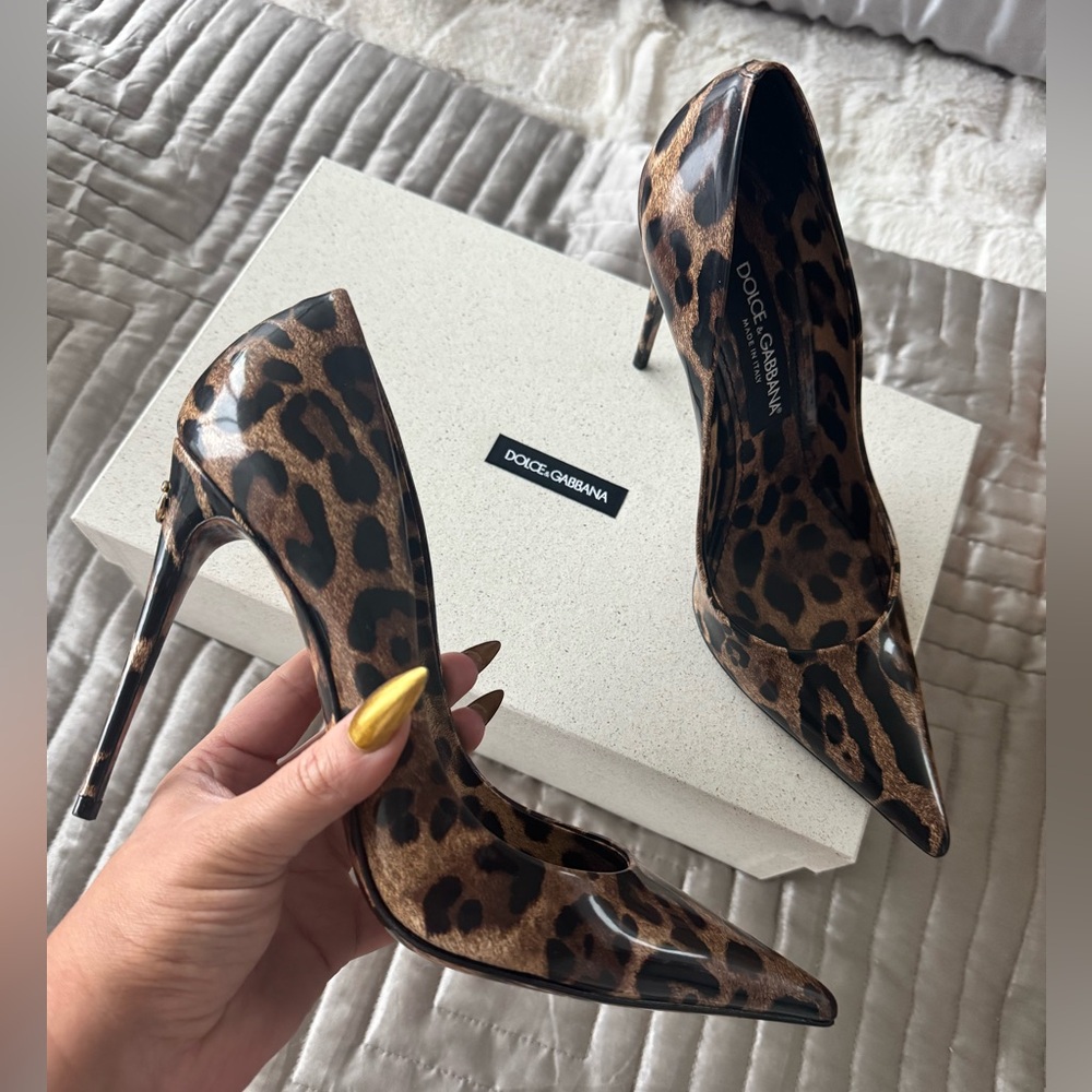 Dolce Gabbana leopard print heels